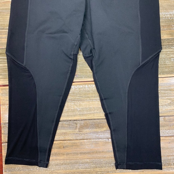 Popflex PinUp Black Capri Mesh Leggings with pockets NWT workout loungewear yoga - Picture 9 of 11